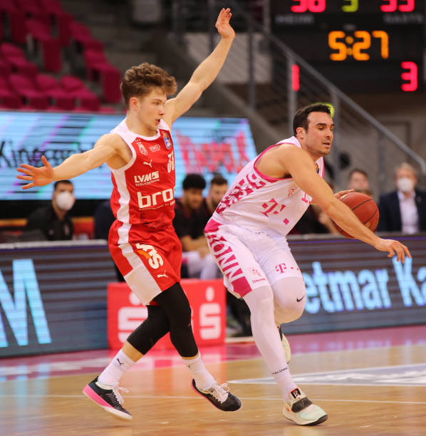 巴伦西亚的 巴伦西亚的